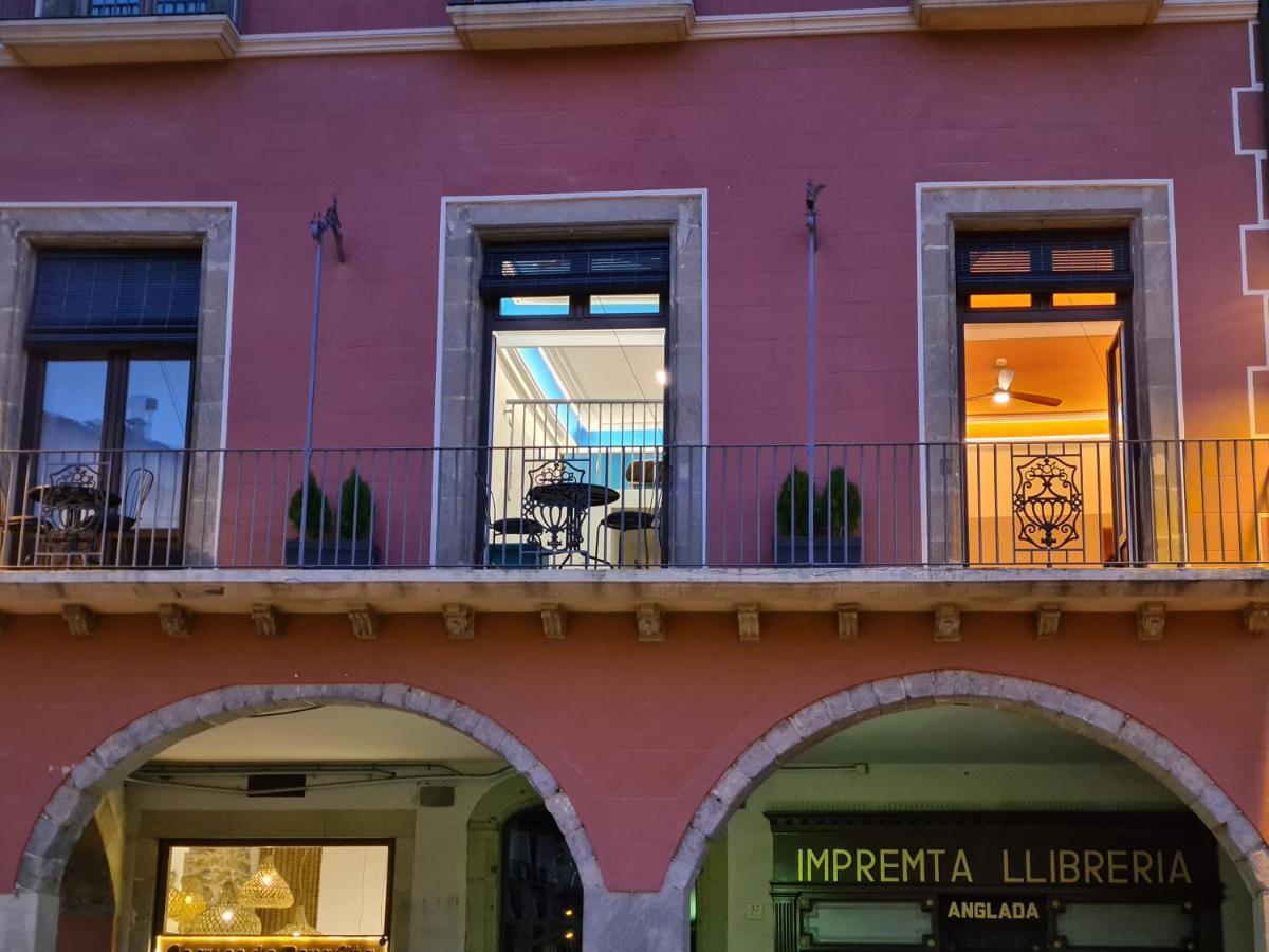 Apartaments Vicus 3 Con Vistas A La Plaza Mayor De Vic Exterior photo